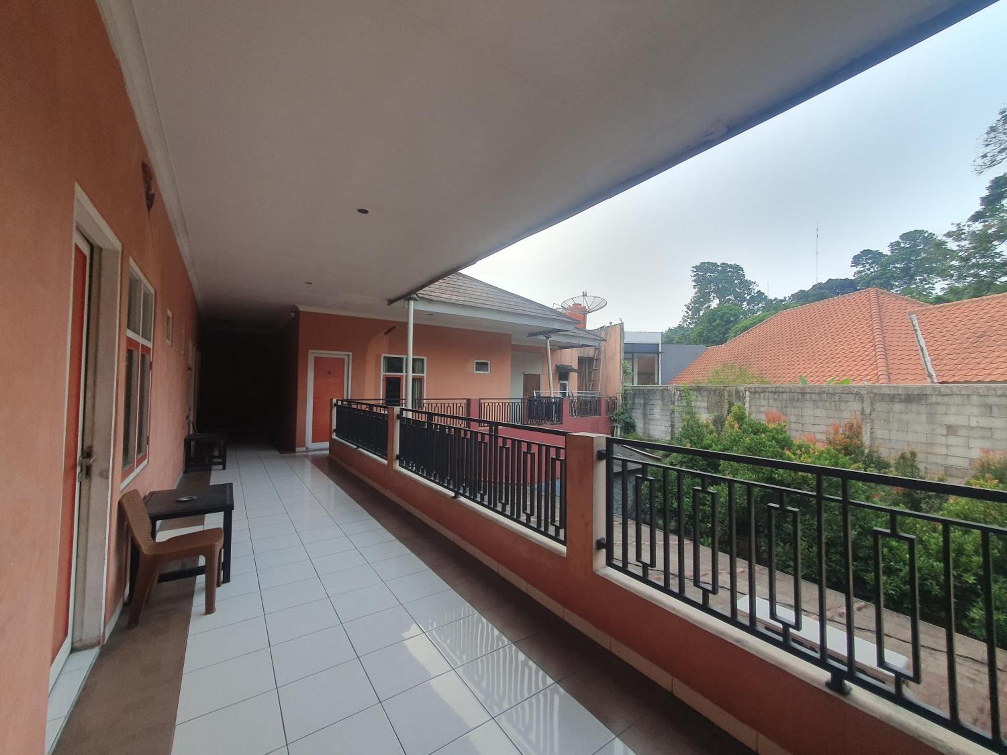 Ruang Tidur At Dpalma Bogor Hotel ภายนอก รูปภาพ
